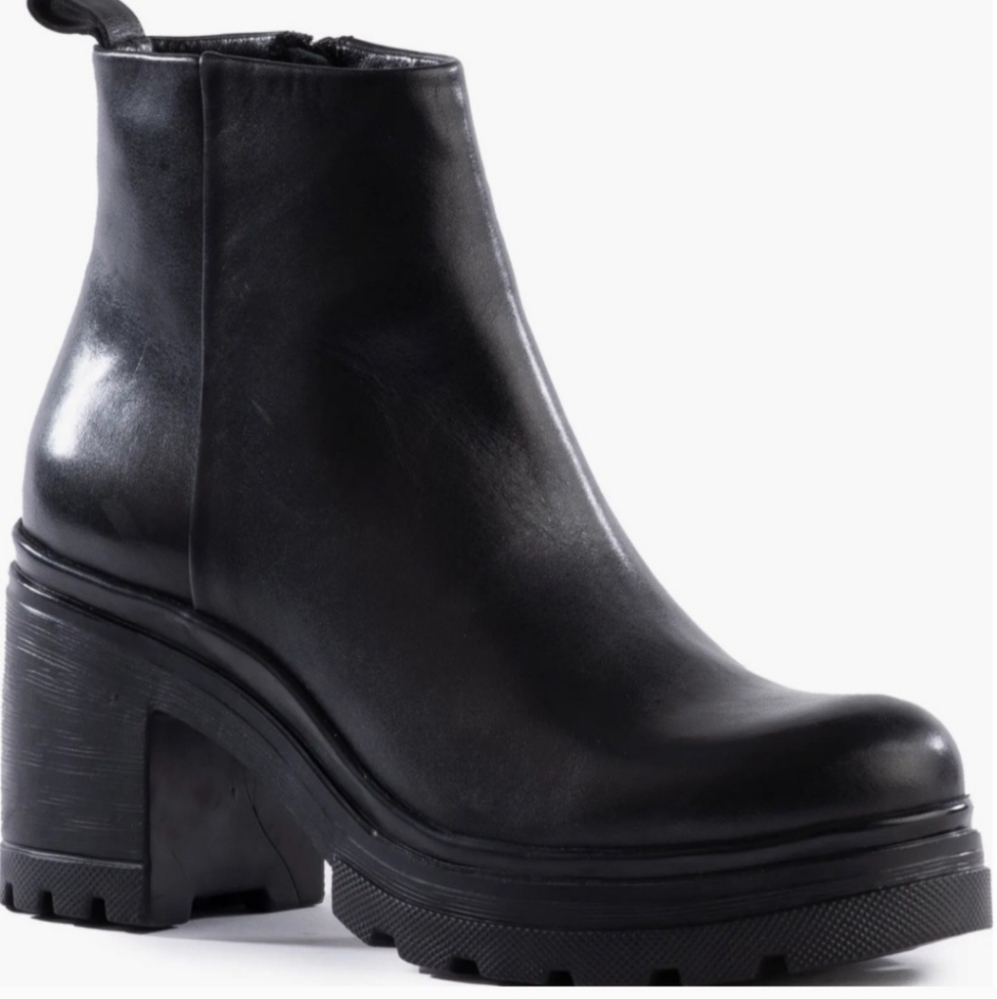 New Seychelles In Too Deep Chunky Booties